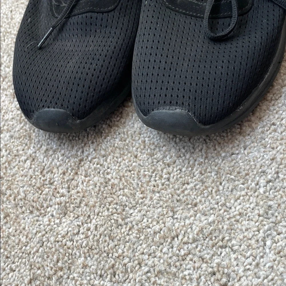 Athletic Works Black Mesh Men's Shoes